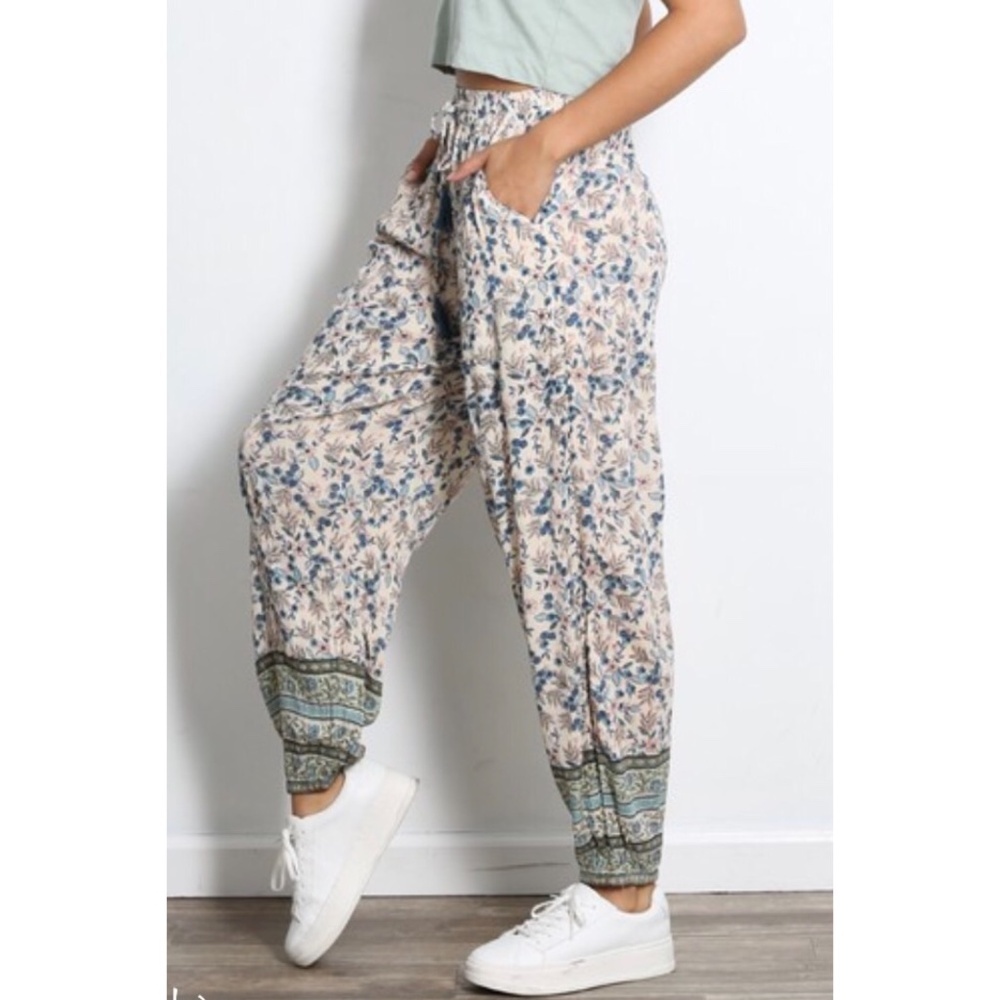 ANGIE Ivory & Blue Floral Print Rayon Joggers - Picture 5 of 8